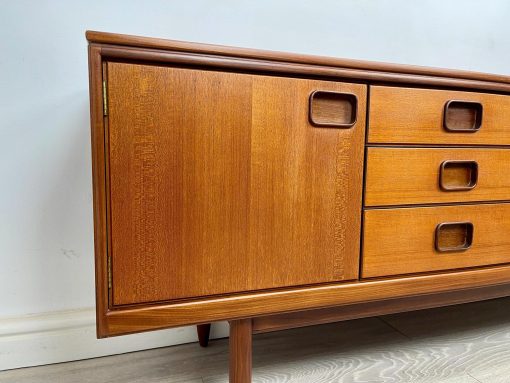 Mid century Teak Retro Sideboard By William Lawrence - Image 3